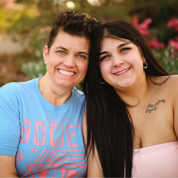 Meet your Posher, Claudia - Picture 6 of 6